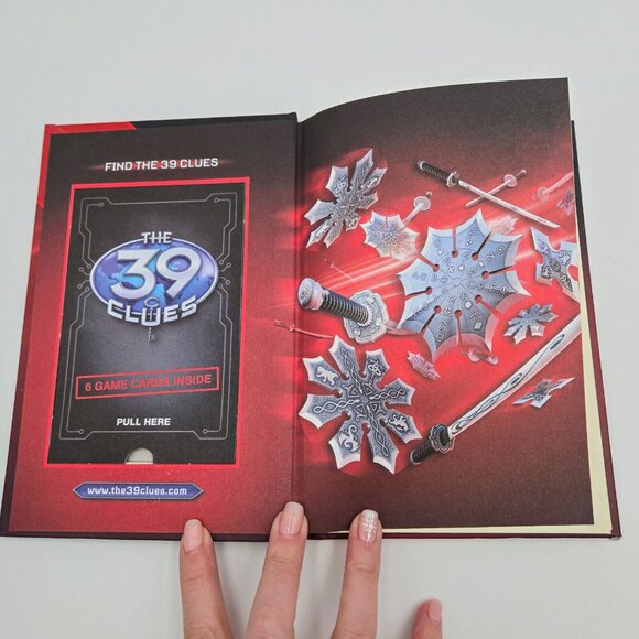 The 39 Clues Series Books #1-#3 Hardcover No Cards The Maze Of Bones 2008 2009 - Picture 15 of 16